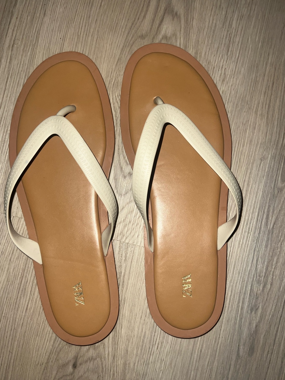 ZARA White Flat Push-Toe Sandals – Women’s Size 11